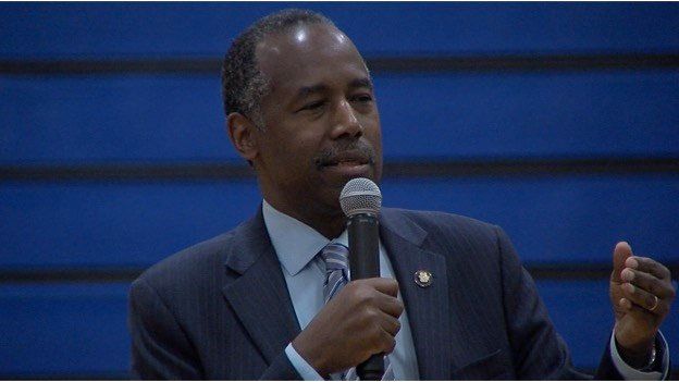HUD Secretary Ben Carson visits Cairo, Ill. in August 2017
